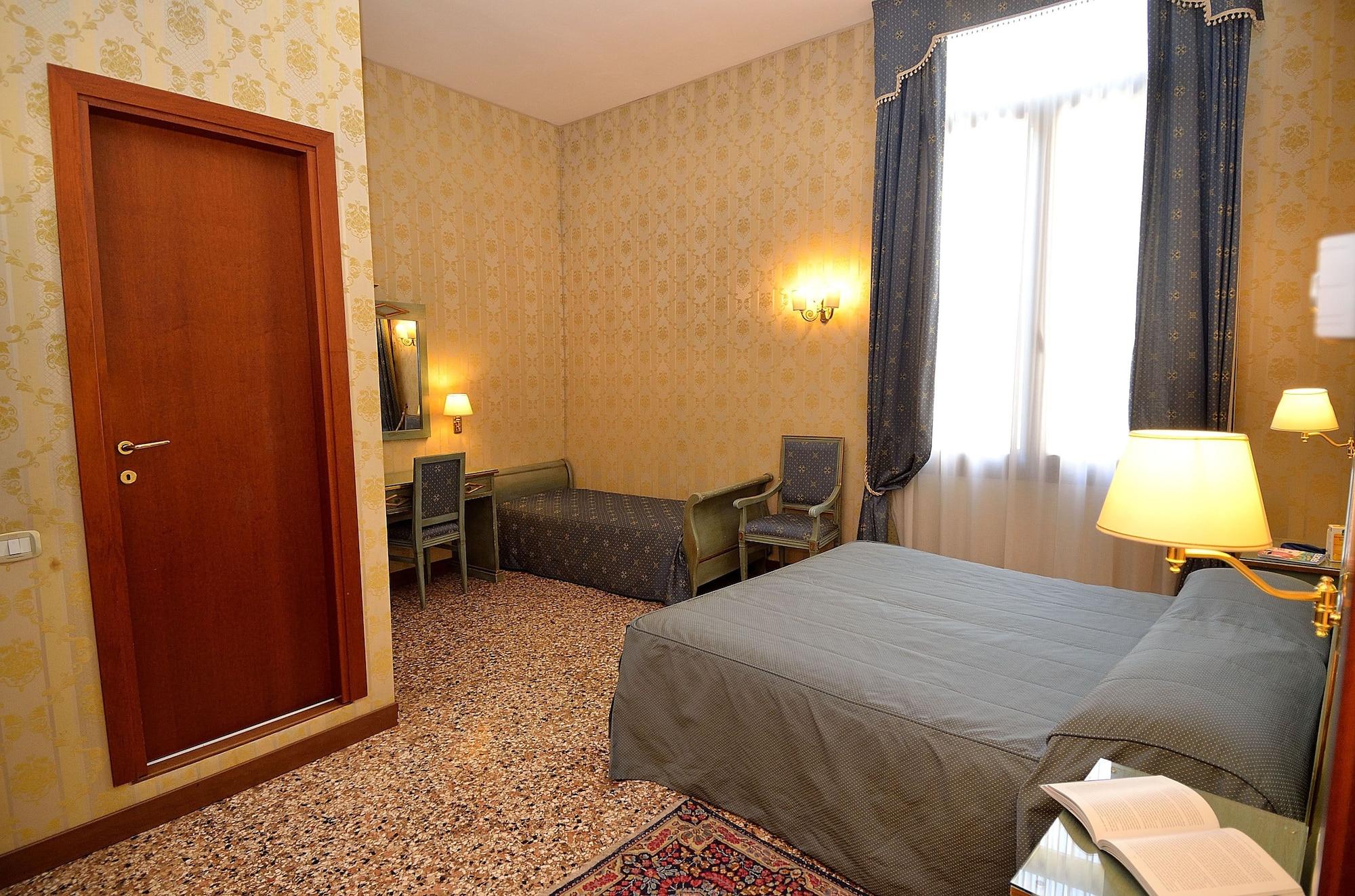 ヴェネツィア ロカンダ ラ コルテ Bed & Breakfast エクステリア 写真
